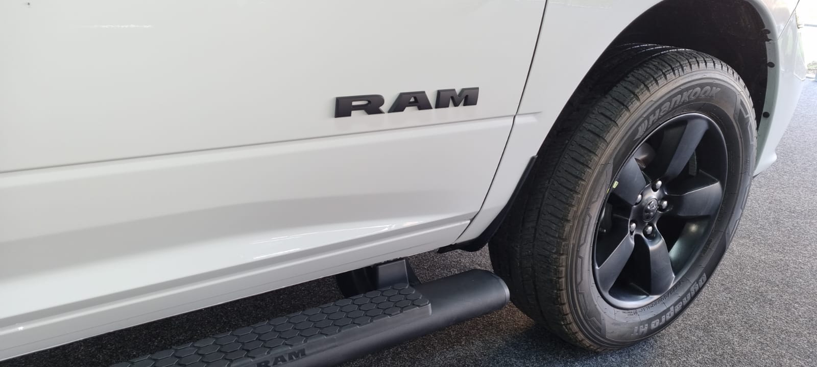 Dodge Ram 5.7 v8 4x4 direct leverbaar - LenBre Automotive (7)